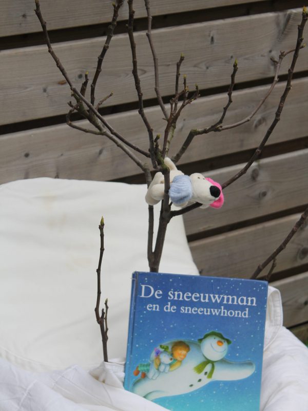 De sneeuwman en de sneeuwhond